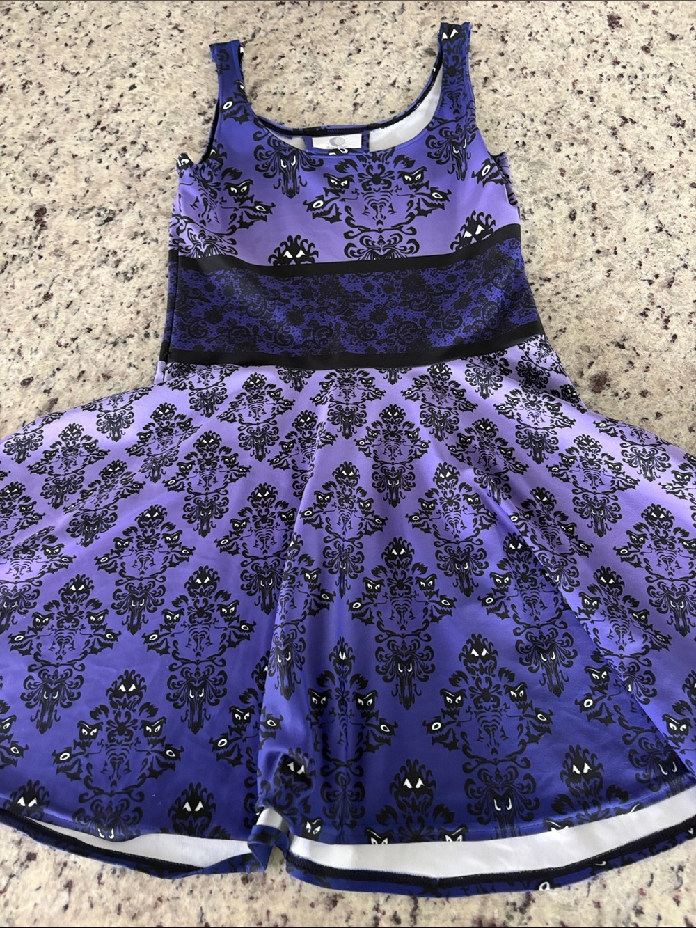 💜🖤 Disney haunted mansion, running dress Purple and Black Dress Med runner - Picture 3 of 5